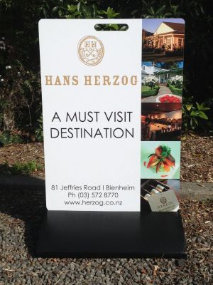 zHanz-Herzog-sandwich-board-resized